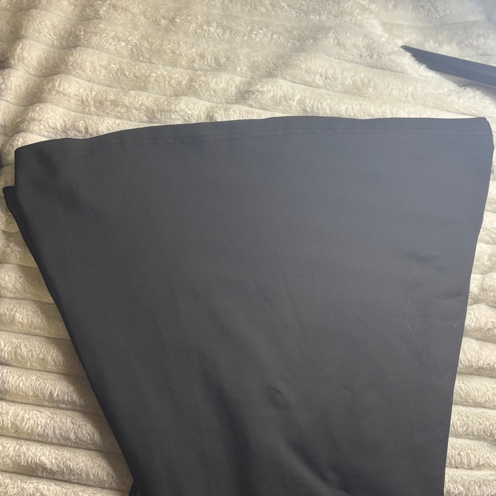 ROMWE Black Wide-Leg Pants with Ruched Skirt Overlay - Picture 4 of 4